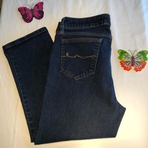 St. John’s Bay Crop Jeans, Size 10, EUC, pet/smoke free home